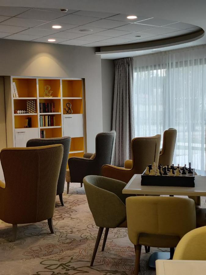 Residence Service Senior Domitys Les Alexis 몽뗄리마 외부 사진
