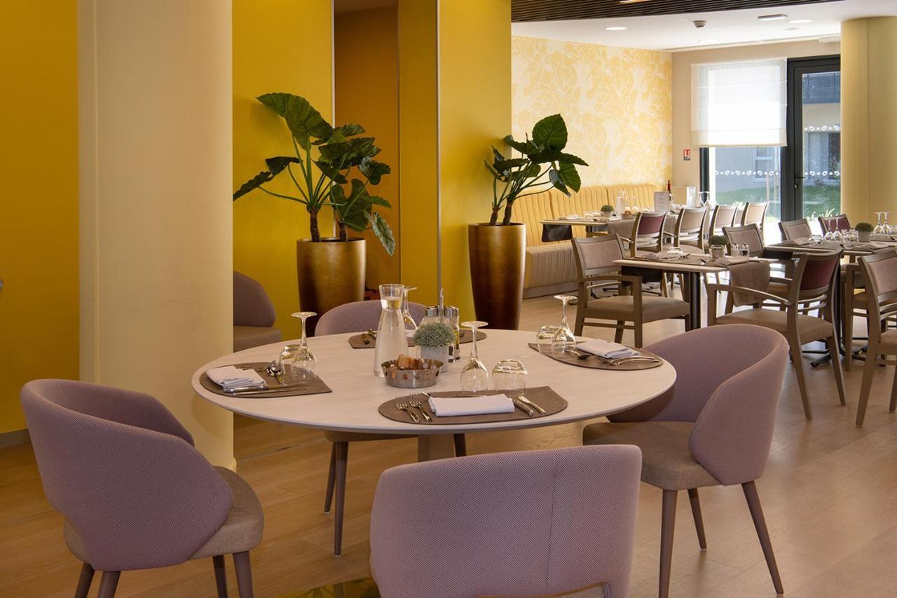 Residence Service Senior Domitys Les Alexis 몽뗄리마 외부 사진